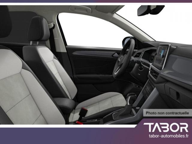 Volkswagen T-Roc image 2