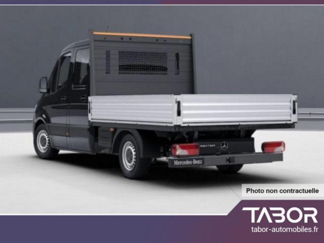 Mercedes Benz Sprinter image 1