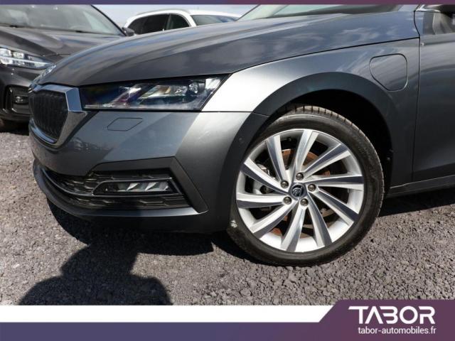 Skoda Octavia image 1