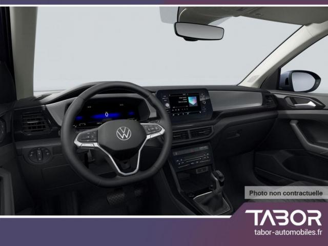 Volkswagen T-Cross image 1