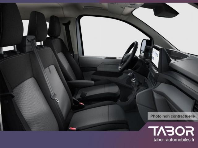Volkswagen Transporter image 2