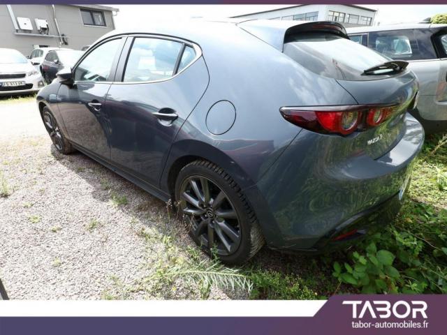 Mazda 3 image 8