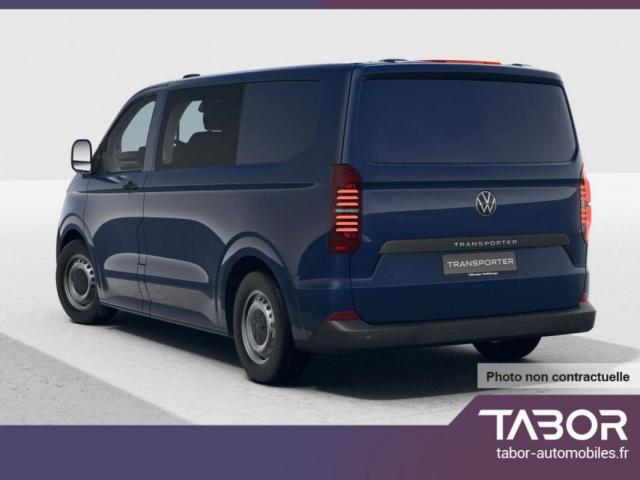 Volkswagen Transporter image 2