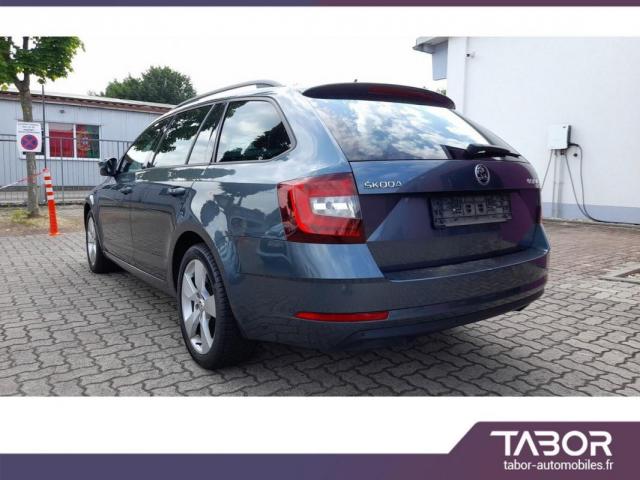 Skoda Octavia image 2