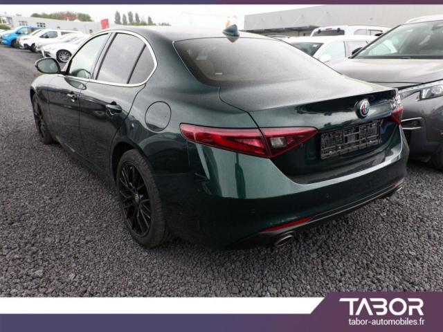 Alfa Romeo Giulia image 9