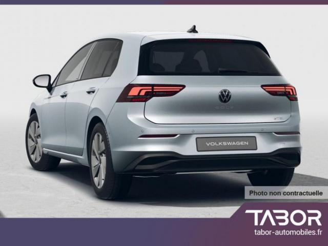 Volkswagen Golf image 8