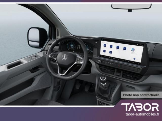 Volkswagen T7 Kombi image 6