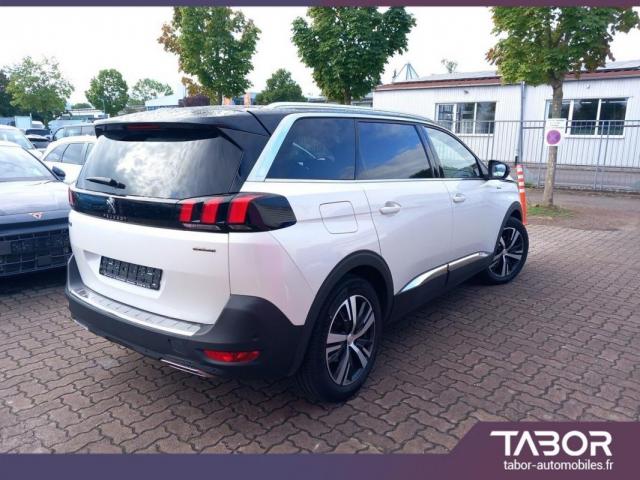 Peugeot 5008 image 2