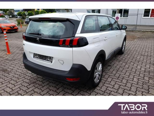 Peugeot 5008 image 2