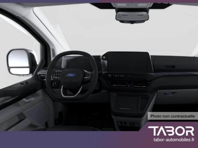 Ford Tourneo Custom image 1