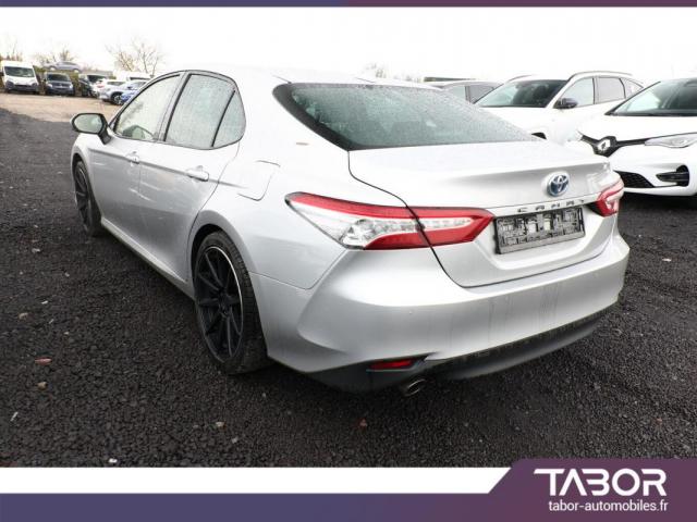 Toyota Camry image 6