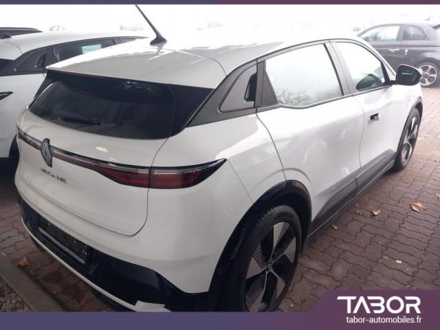 Renault Megane image 2