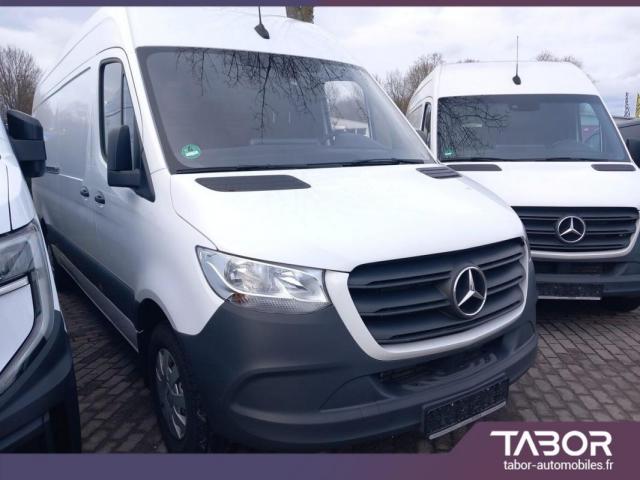 Mercedes Benz Sprinter image 6