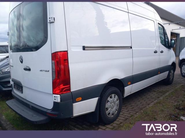 Mercedes Benz Sprinter image 9