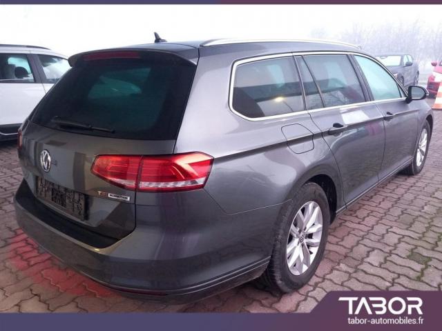 Volkswagen Passat Variant image 9