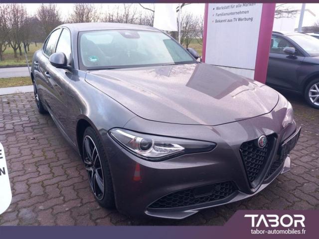 Alfa Romeo Giulia image 5