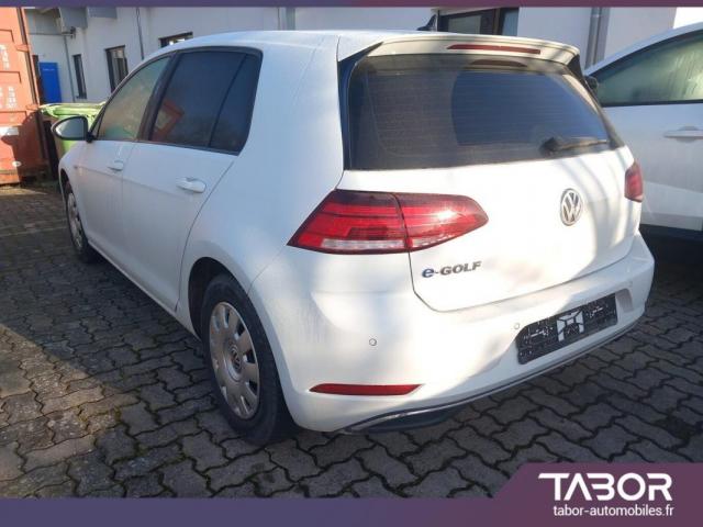 Volkswagen Golf image 9