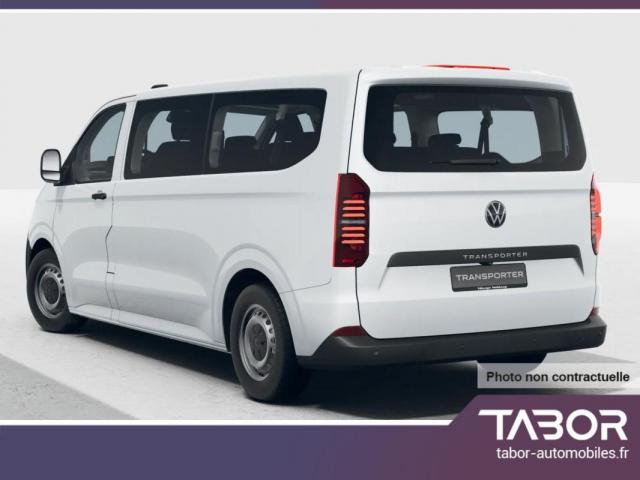 Volkswagen T7 Kombi image 8