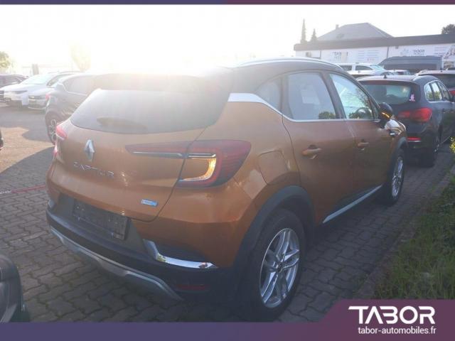 Renault Captur image 8