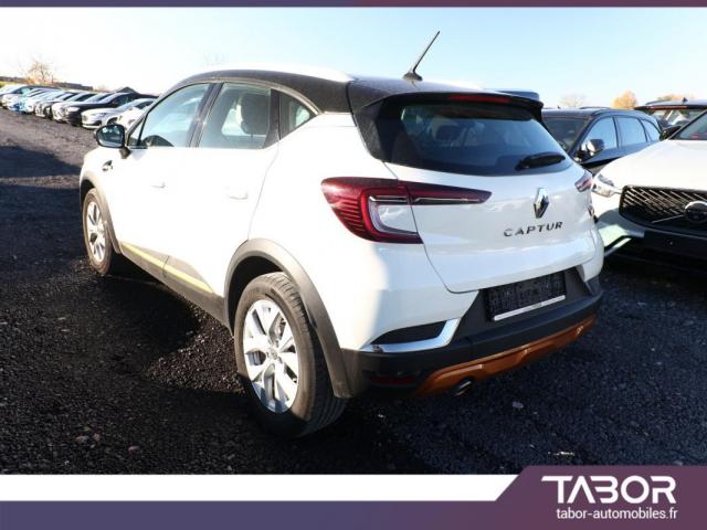 Renault Captur image 2