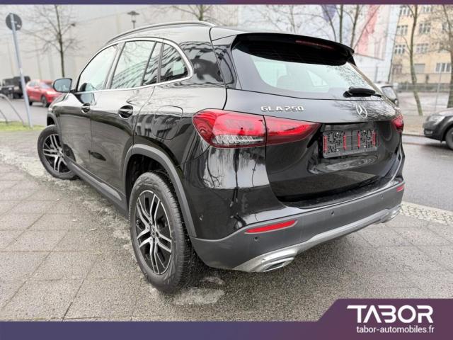 Mercedes Benz Gla image 7