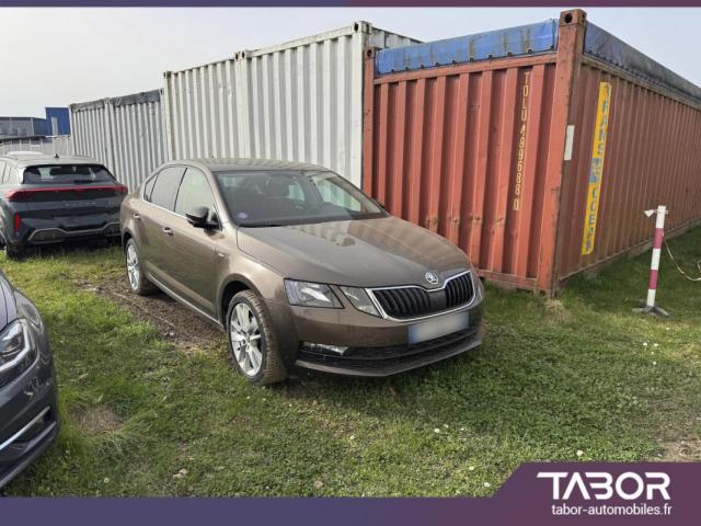 Skoda Octavia image 2