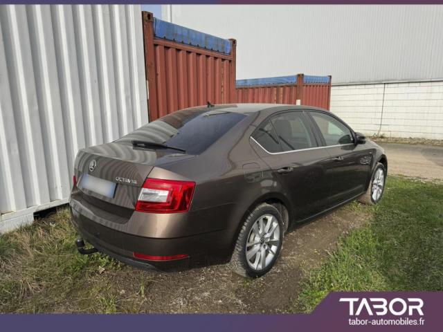 Skoda Octavia image 3