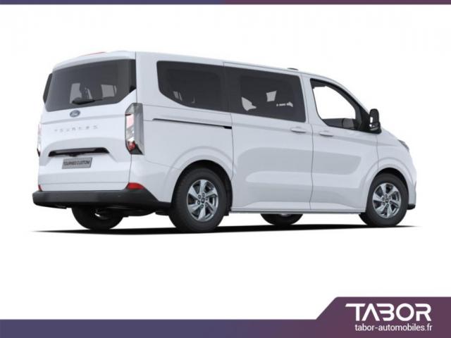 Ford Tourneo image 1