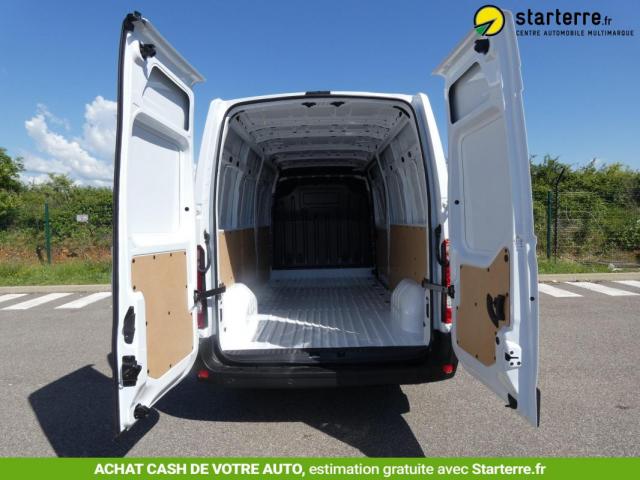 Renault Master image 2