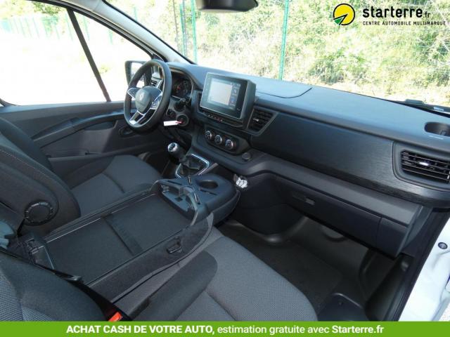 Renault Trafic image 2