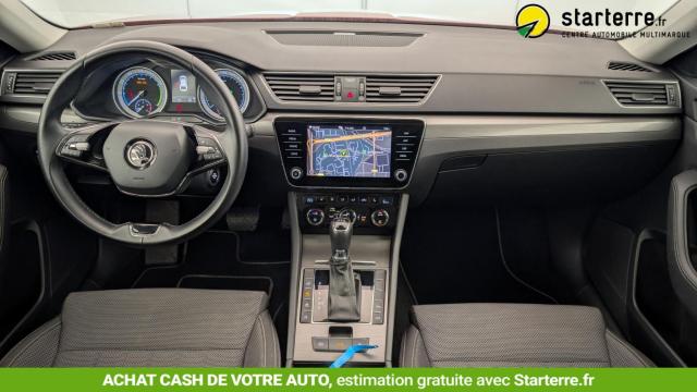 Skoda Superb Combi image 2