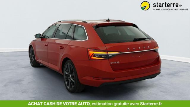 Skoda Superb Combi image 8