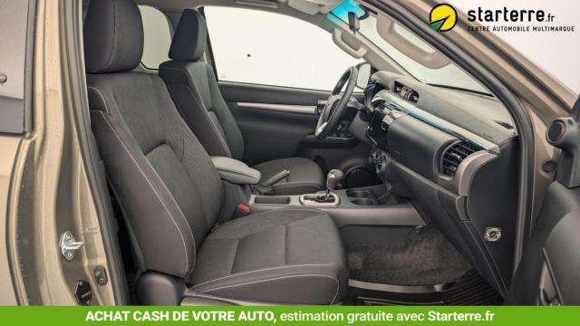 Toyota Hilux image 2
