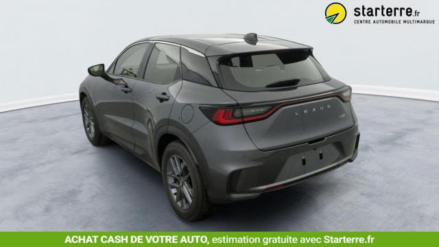 Lexus Lbx image 8