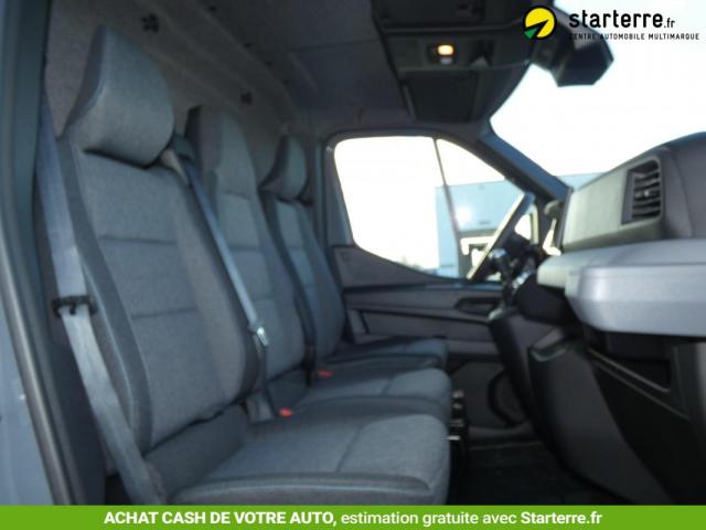 Renault Master image 2