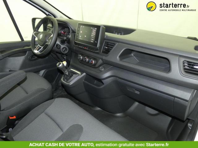 Renault Trafic image 2