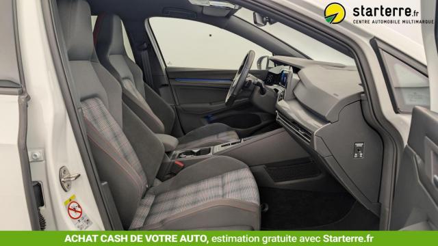 Volkswagen Golf image 9