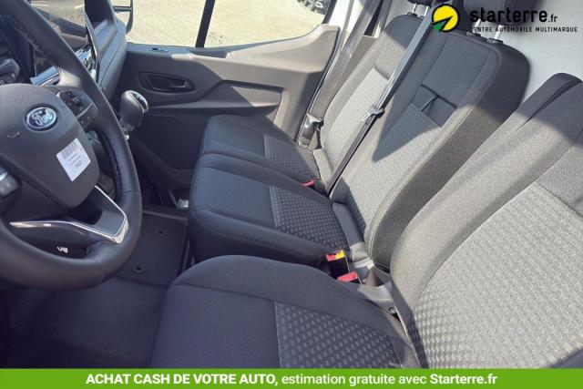Ford Transit image 6