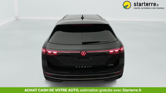 Volkswagen Passat image 1