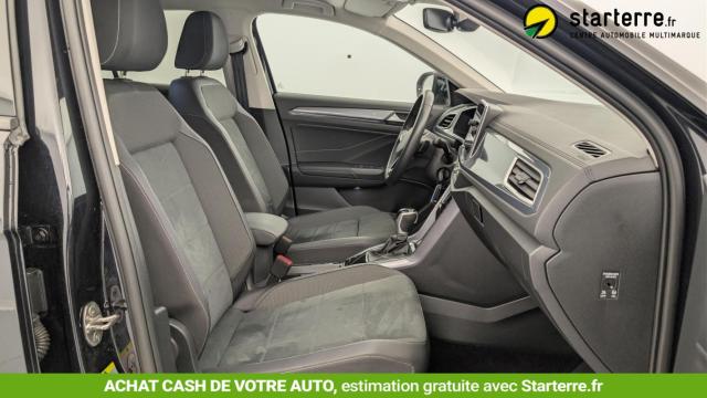 Volkswagen T-Roc image 9