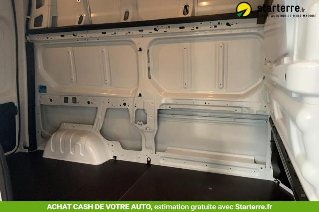 Renault Trafic image 9