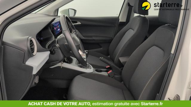 Seat Arona image 2