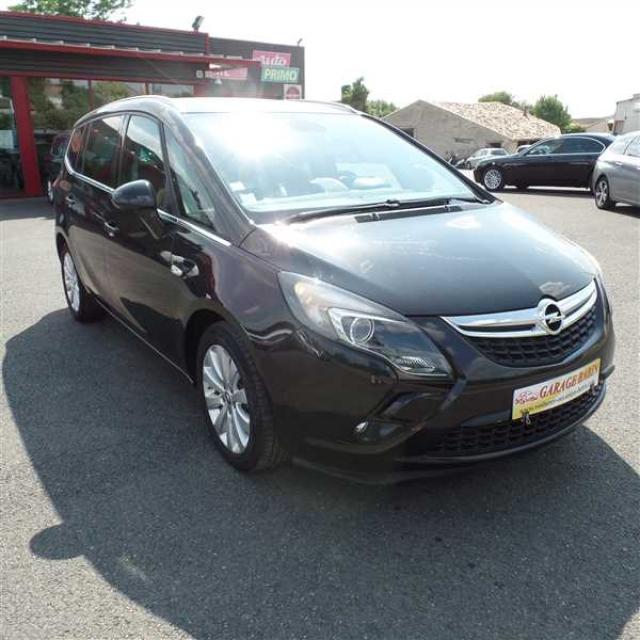 Opel Zafira Tourer image 1
