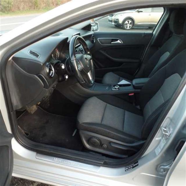 Mercedes Benz A 180 image 9