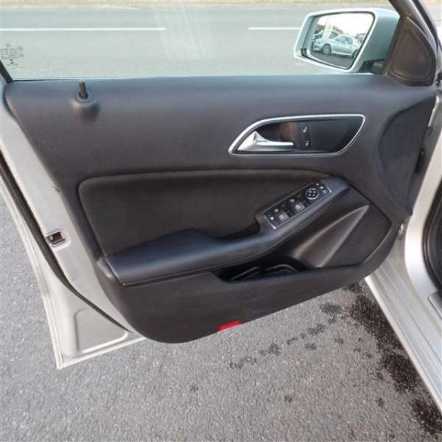 Mercedes Benz A 180 image 7