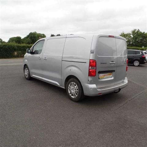 Citroen Jumpy image 3