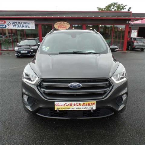 Ford Kuga image 1