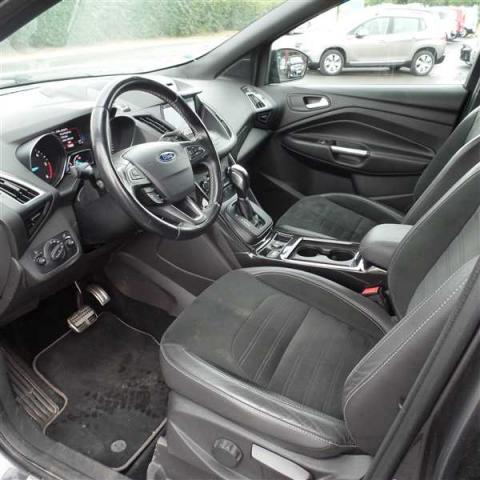 Ford Kuga image 9