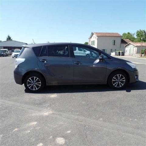 Toyota Verso image 4