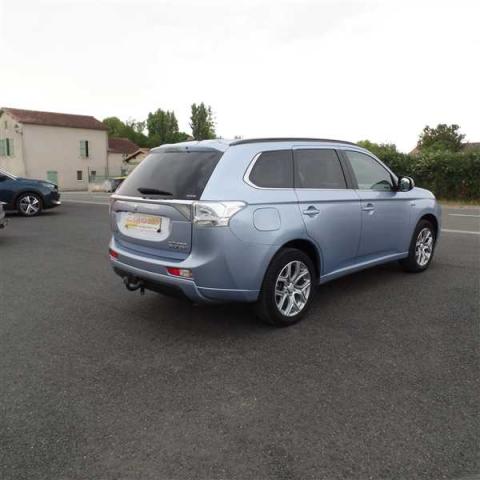 Mitsubishi Outlander image 8
